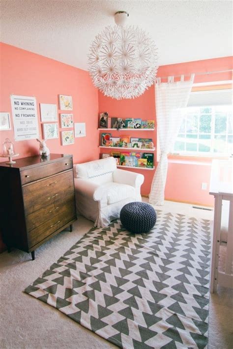 Should i decorate the two twin beds i plan to put in there with just white or cream and bring small amounts of coral and aqua in? 2015 Paint Trends: Decorating with Coral