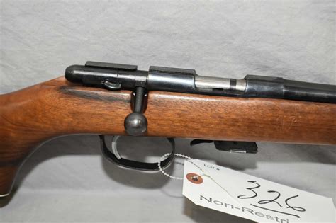 Remington Model 525 22 Lr Cal Mag Fed Bolt Action Rifle W 21 Bbl