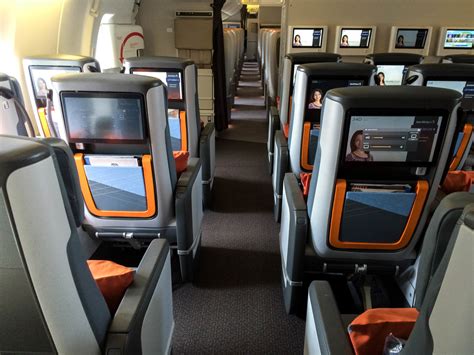 Flight Review Singapore Airlines Premium Economy Class Boeing 777