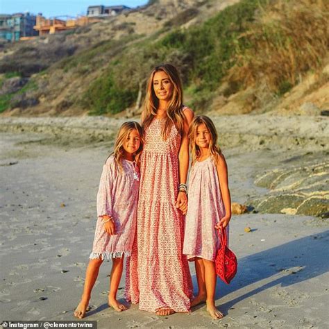 Mother Poses With Lookalike Twins Who Were Hailed As The Most Beautiful Girls In The World