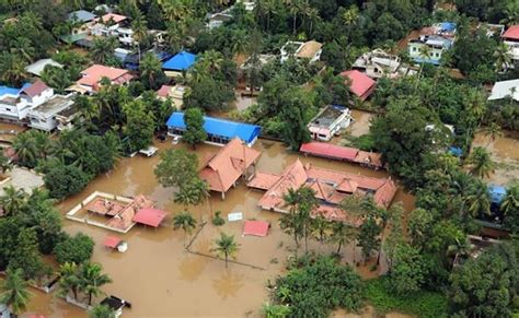 kerala floods over 8 lakh people in nearly 4 000 relief camps across flood hit kerala