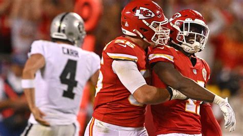 Kc Chiefs Snap Counts From Week 5 Nfl Game Win Over Raiders Kansas