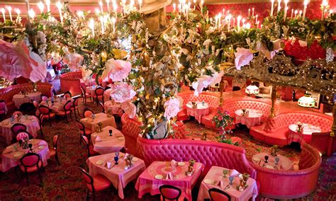 It was created by alex madonna, a successful construction magnate and entrepreneur (d. California's kooky Madonna Inn | get lost Magazine