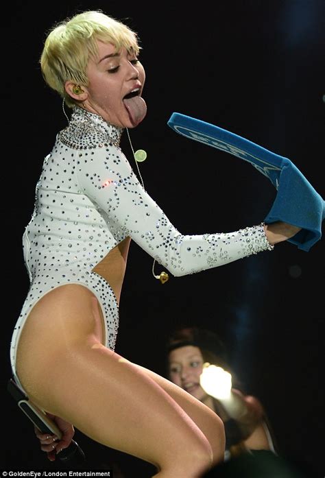 Miley Cyrus Performs Risque Routine With Bill Clinton Impersonator