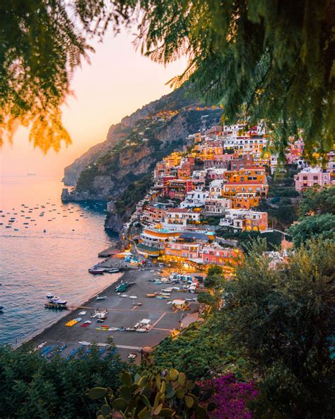 Ayrıca konuklar, konaklamaları süresince havuz ve ücretsiz kahvaltı olanaklarının. Hotel & spa Monastero Santa Rosa | viaggidiminu