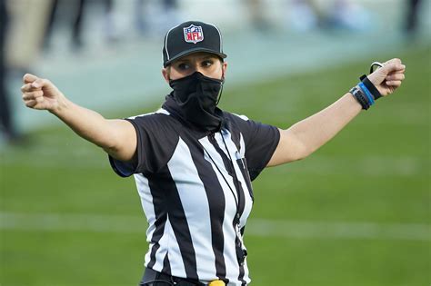Who Is Sarah Thomas The First Female Referee At The Super Bowl The