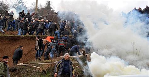 Police Use Tear Gas To Disperse Locals Protesting Mine In Turkeys