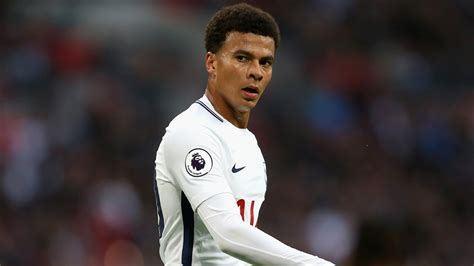 Can someone explain how dele alli gets so much attention here despite being completely bang average? Dele Alli envuelto en escándalo sexual - Sporthiva Online