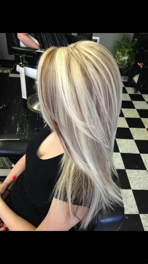Check deze 15 lange kapsels met … val op met gekleurde highlights! Pin on Hairstyles