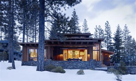 Wood Cabin In The Mountains Modern Mountain Cabins Designs Small