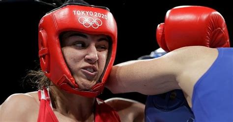 Busenaz sürmeneli hakkında merak edilen soruların cevapları. Busenaz Sürmeneli kimdir? Türk kadın milli boksör Busenaz ...