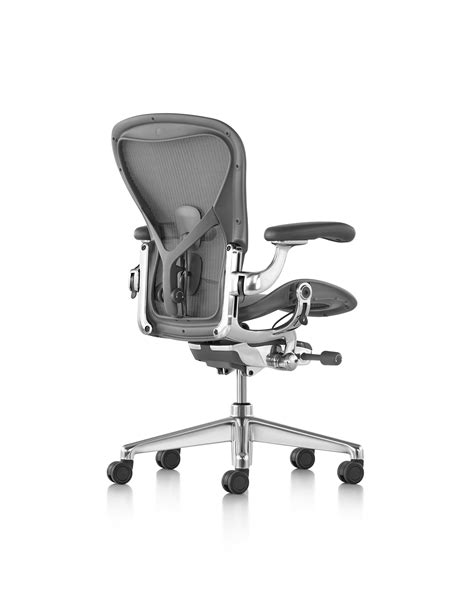 Eight latitudinal zones of varying tension provide comfortable support while permitting air circulation to keep herman miller classic aeron office chair adjustable. Herman Miller Aeron Chair | Office Furniture Scene