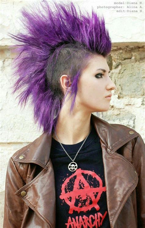 pin by dawn kreiger on dare to be bold punk girl hair punk hair punk girl