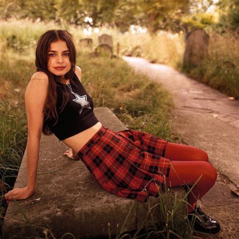 Photos Of Hope Sandoval Of Mazzy Star In The S Vintage Everyday