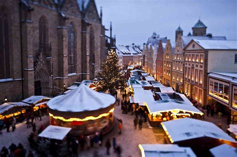 Eine pressemitteilung der stadt osnabrück an einem feiertag ist höchst ungewöhnlich. Busreis naar de kerstmarkten van Osnabrück en Hannover | Holidayguru.nl