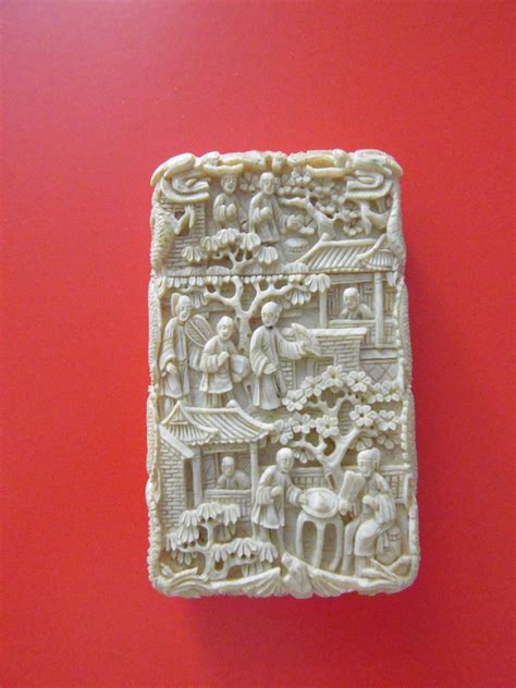 Proantic Nineteenth Carved Ivory Case