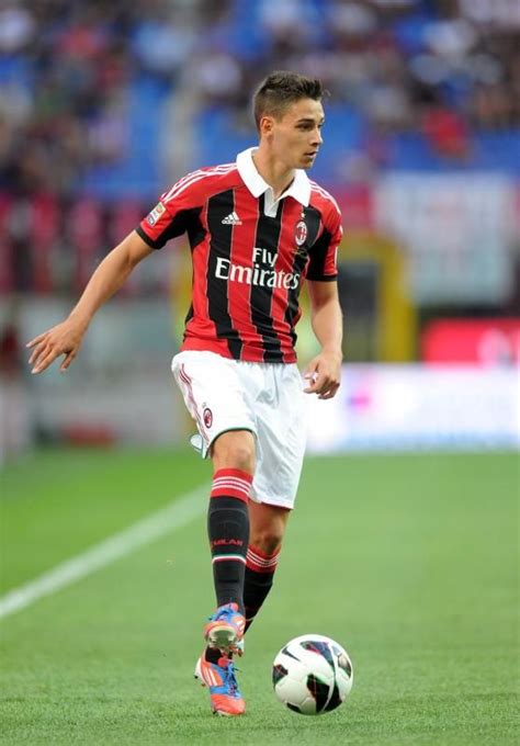 Kaka is the highest paid player in serie a. Mattia De Sciglio, ( born 20 October 1992) is an Italian professional footballer who plays as a ...