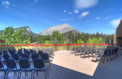 Additionally, a business center, conference space, and concierge services are onsite. Inns of Banff (Banff, Alberta) - Resort Reviews ...
