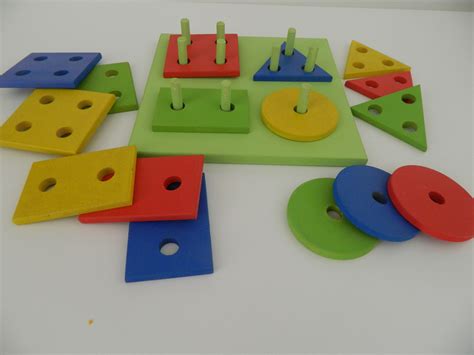 Jogo formas geometricas ii by maria fernanda 494 views. PRANCHA PEDAGÓGICO DE MADEIRA (MDF) - FORMAS GEOMÉTRICAS ...