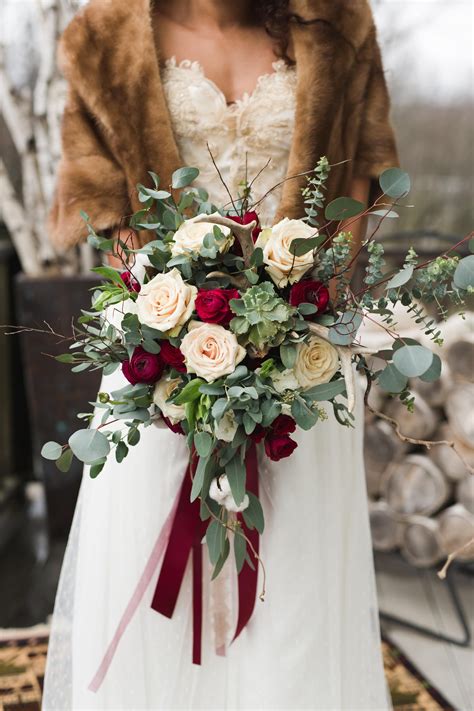 Rustic Romantic Wedding Peach Bouquet Burgundy Bouquet Red Bouquet