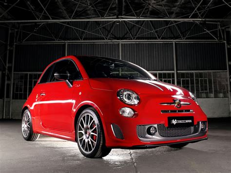 Abarth 695 tributo ferrari vs vw golf r. FIAT 500 Abarth 695 Tributo Ferrari - 2009, 2010, 2011, 2012, 2013, 2014, 2015, 2016, 2017 ...