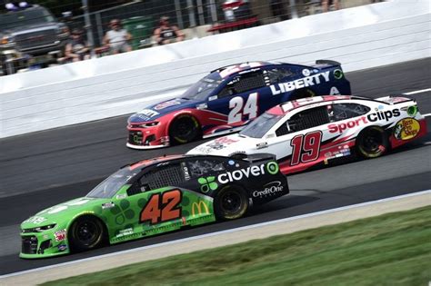 Nascar races are among the most popular family events and sporting events in general in the united states, with racing fans loving to watch their favorite however, for the nascar fan buying the tickets, there's generally been very little information on where you should sit for nascar races. At-track photos: New Hampshire Motor Speedway 2020 | NASCAR