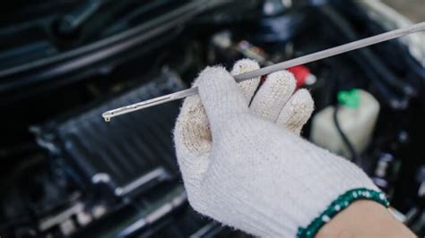 Clean Vs Dirty Engine Oil How To Differentiate Rx Mechanic