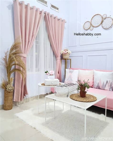 desain ruang tamu mungil  sentuhan warna pink pastel