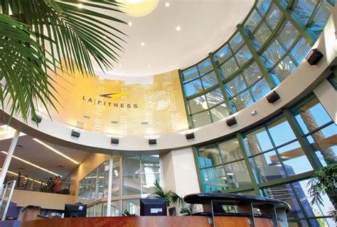 Canyon ranch spa + fitness encompasses 134,000 square feet and is located in the venetian and the palazzo resorts in las vegas. Work It Out: The Top 5 Fitness Clubs in Boston - Haute Living