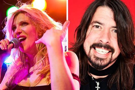 Courtney Love Claims She And Dave Grohl Have A £6k Bet About Strippers