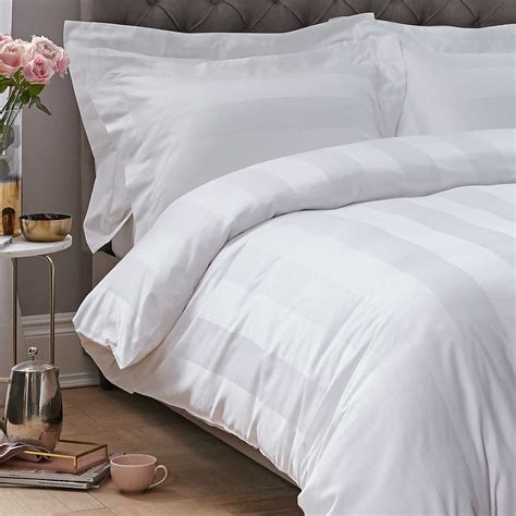 Wimbledon Duvet Cover 400 Thread Count Super King White In 2022