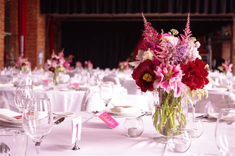 Romantic Pink And Red Wedding Flower Centerpieces