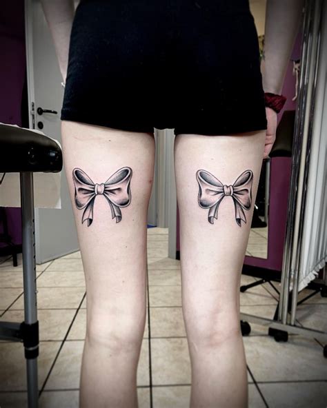 Aggregate More Than 70 Bow Tattoos On Legs Super Hot In Cdgdbentre