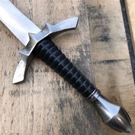 13 Medieval Lord Of The Rings Historical Short Sword Etsy