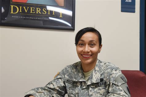 Army Reserve Officer Shares Her Story During Hispanic Heritage Month