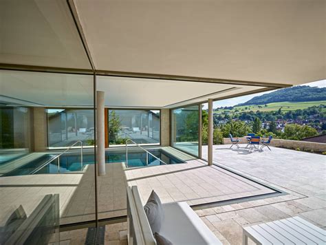 Pose d'une baie vitrée panoramique dans le Vaucluse - GDM Design