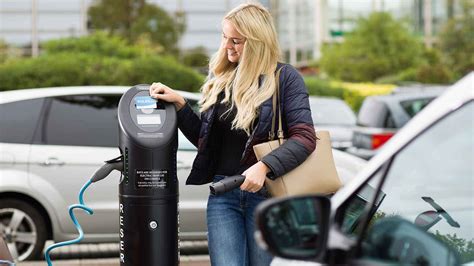 Number of EV charge points rises 25 percent in a year