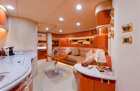 Yacht Interior Sea Ray 540 Sundancer Luxury Yachts Yacht Interior