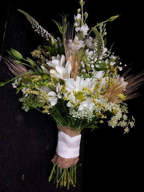Rustic Outdoors Look With White Veronica Wheat Queen Anne S Lace