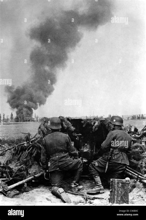 Second World War Anti Tank Guns On The Eastern Front 1941 1945 Stock