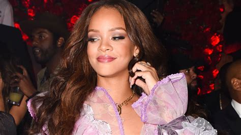 Happy Birthday Rihanna The Singer’s Best Party Looks Vogue