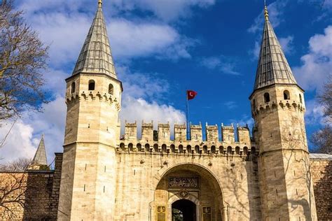 Afternoon Tour Of The Topkapi Palace And Sultan Tombs In Istanbul Triphobo
