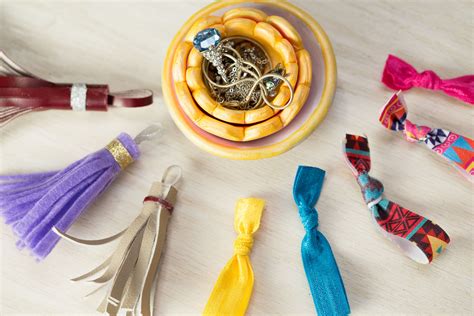 In a tight financial spot and need money quickly? Five Quick and Easy Crafts to Make and Sell (with Pictures ...