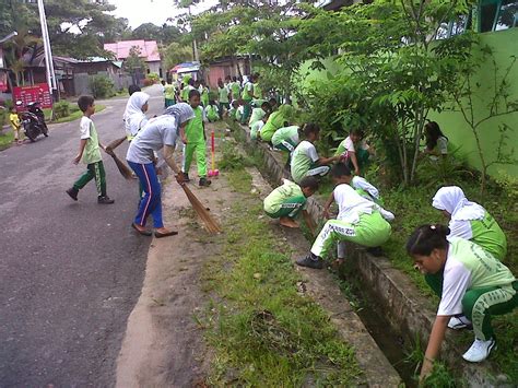 Manfaat Dan Contoh Gotong Royong Bagi Masyarakat Dan Sekolah Theleaders