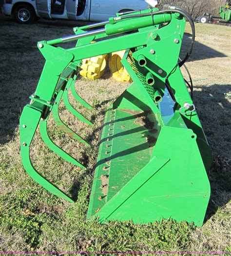 John Deere 8 Grapple Bucket In Bartlesville Ok Item C5267 Sold