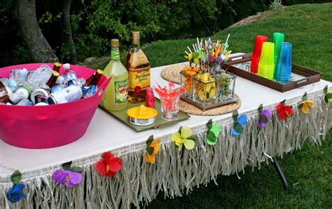 Many of these party decorations will also work for other theme parties such as a hawaiian luau, beach party, and castaway party. hawaiian-themed-party-ideas-island-themed-party-ideas.jpg ...