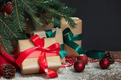 Gifts are meant to be shared. Holiday Gifts to Bolster Your Loved Ones' Oral Health