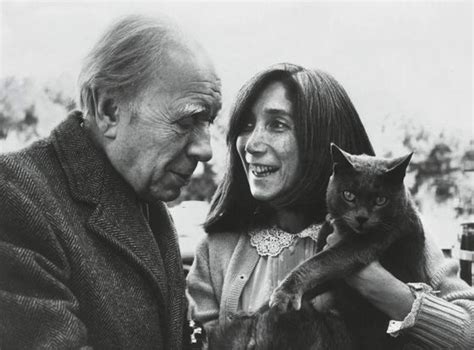 In the 1930s and 1940s, borges began writing short fiction, the genre which would make him famous. Diez curiosidades de Jorge Luis Borges a 30 años de su ...