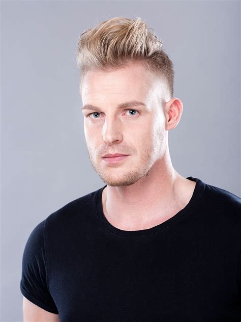 Es ist kein wunder, dass kurze frisuren für männer im laufe der geschichte die glatteste und einfachste wahl für herren waren. Kurzhaarfrisuren Männer | Friseur.com