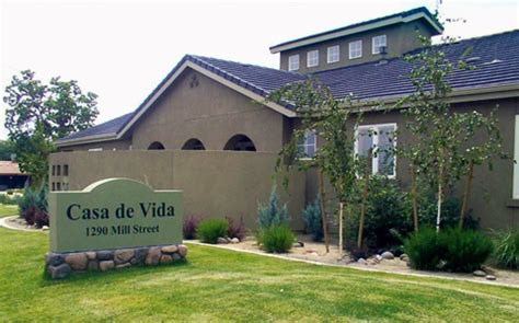 Youthcare's shelters offer young people immediate safety from the streets and the elements. Casa de Vida - Casa de Vida Reno NV